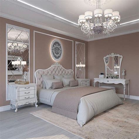 Venetian Master Bedroom Interior Design Ideas