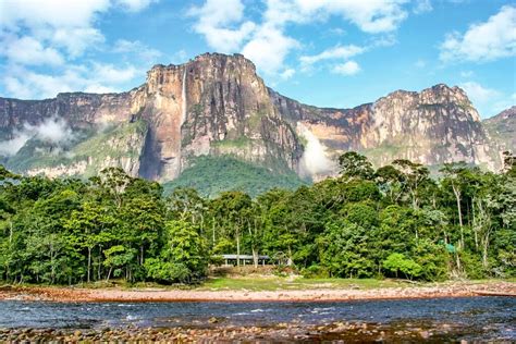 Venezuela - Mountains beginning with Cerro Chipinche - Cerro Chipinche …