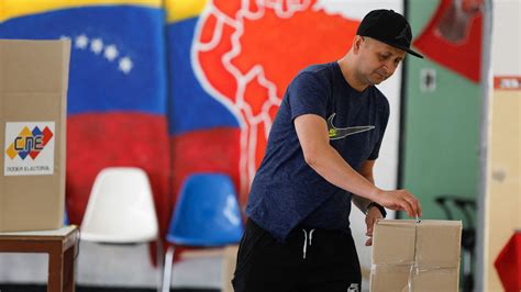 Venezuela aprueba un referéndum en gran medida simbólico para crear un nuevo estado en el territorio del Esequibo