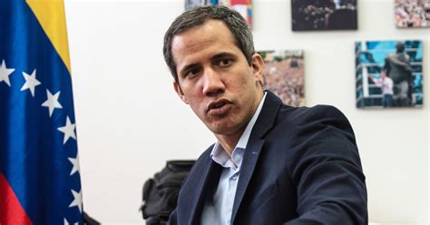 Venezuelan Guaidó denounces being expelled from Colombia