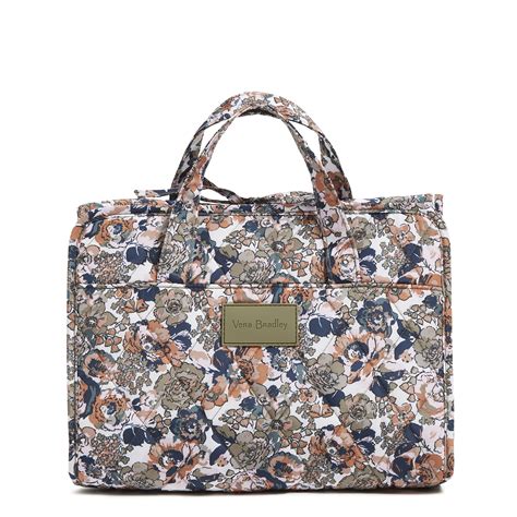 These seven great travel bags from Vera Bradley offer both functionality and fun. Check out these standout duffles, bags, and backpacks. Choosing a travel bag that’ll last for year.... 