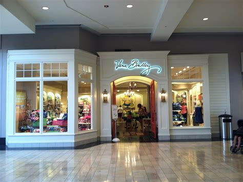 Vera Bradley store or outlet store located in Baton 