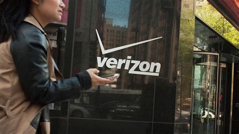 Verizon Wireless customers report outage in Denver metro