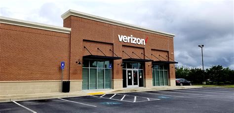 Verizon alexandria la. If you’re a health-conscious shopper in the Alexandria, VA area, look no further than Wegmans. With its wide selection of fresh and organic products, this grocery store chain has become a haven for those seeking nutritious options. 