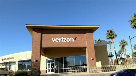Verizon Wireless in South Eastern, 9985 S Eastern Ave, Las Vegas, NV, 89183, Store Hours, Phone number, Map, Latenight, Sunday hours, Address, Mobile Phones. ... Nearby Stores: Sprint Store - Las Vegas Hours: 11am - 6pm (0.4 miles) AT&T - 9310 S Eastern Ave Hours: 9am - 8pm (0.9 miles) .... 