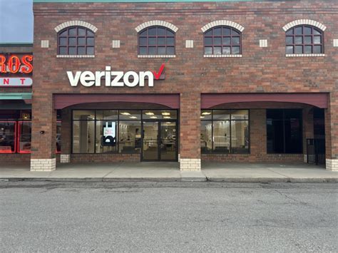 Verizon massillon ohio. iPhone: iPhone: $829.99 (128 GB only) device payment or full retail purchase w/ new smartphone line on postpaid Unlimited Plus or Unlimited Ultimate plan req'd. Less $829.99 promo credit applied over 36 mos.; promo credit ends if eligibility req’s are no longer met; 0% APR. Shop Samsung Galaxy S23 at Verizon in Massillon , Ohio stores. 