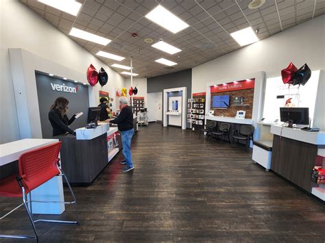 Visit Verizon cell phone store near you on Flemington Mall in Fle