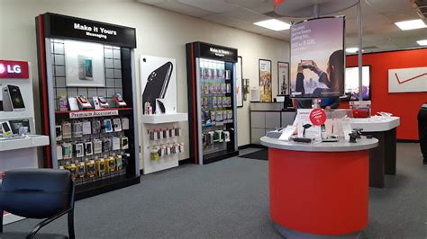 Please note that the information for Verizon Wireless In Fresno, 7723 N Blackstone Ave and all other Stores is for reference only. It is strongly recommended that you get in touch with the Store Tel: (559) 451-0556 before your visit to double-check the details and other questions you may have.. 