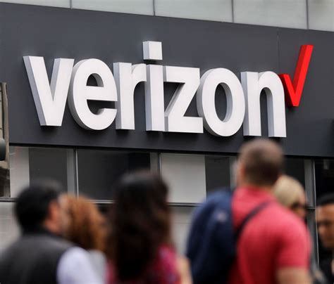 Verizon wireless .com. Verizon is an American wireless network operator that previously operated as a separate division of Verizon Communications under the name Verizon Wireless. In a 2019 … 