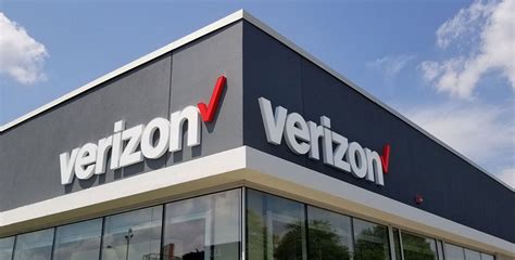 Verizon wireless main store. Are you a senior looking for a wireless plan that fits your needs? Verizon Wireless has you covered with their 55 Plus plans. These plans offer great value for seniors who want to stay connected without breaking the bank. Here’s what you ne... 