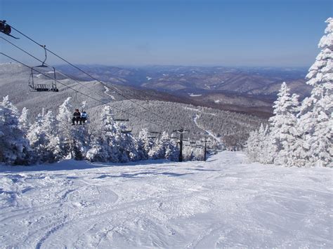 Vermont skiing locations. The Best Ski Resorts in North America and Europe. Ski Vermont: Across the Connecticut River from New Hampshire, Vermont's Green Mountains offer more choices of ski resorts.Learn about them in our article Top-Rated Ski Resorts in Vermont.. Ski the East: Other areas of New England and neighboring New York offer more great skiing, as … 