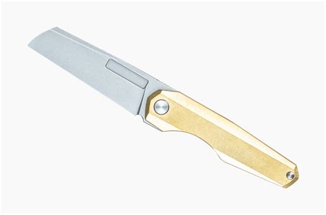 Vero engineering. Why does Vero Engineering sell out of knives so fast? We take a look at the Vero Axon Minihttps://veroengineering.com/https://www.instagram.com/veroengineeri... 