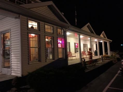 Versailles indiana restaurants. Versailles, Indiana Restaurants. 43.6 km. The Farmhouse-American. $25 for two. Metamora, Metamora. Opens on Wednesday at 7am. 40.1 km. The Fresh Cut- 