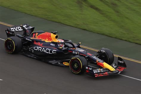 Verstappen sets early pace in 1st practice at Australian GP