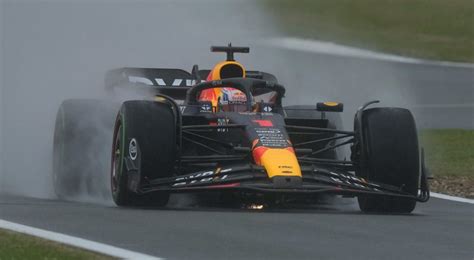 Verstappen takes pole at British GP for 5th straight F1 race as McLaren goes 2nd and 3rd