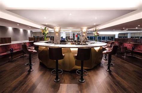 Very good! - No1 Lounge - Gatwick North, Horley Traveller …