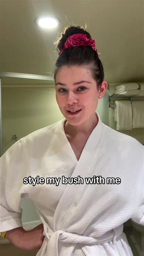 Verysoapyshayna Naked