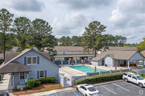 Vesta Creeks Run has 16 units. Vesta Creeks Run is currently renting between $1189 and $1504 per month, and offering 6, 7, 8, 9, 10, 11, 12 month lease terms. Vesta Creeks Run is located in North Charleston, …. 