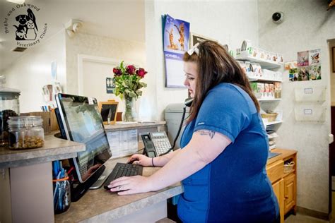 Vet receptionist pay. Salary Search: Veterinary Receptionist salaries in Middle Village, NY; Veterinary Receptionist. Garden City Veterinary Care. Mineola, NY 11501. $17 an hour. Full-time. 
