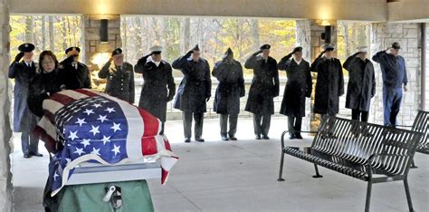 Veterans, friends, family attend memorial ceremony for Bill …