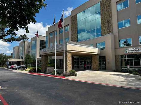 Veterans Affairs Secretary tours Central Texas facilities