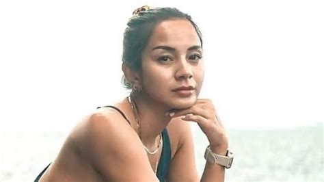 ViDeO InTiM Video viral artis & film Marvel gratis 411 lagu populer minggu ini tayangan nonfiksi 329 image 1