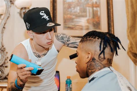 Vic blends cutting hair. Vic, a South View High School Alumni, is a celebrity barber, cutting hair for hiphop stars such as Lil Baby, Nelly, and NLE Young Choppa. Catch Vic Blends on TikTok as he represents the Fayetteville “2-6” area everywhere he goes. 