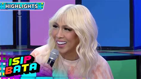 Vice Ganda tells Jhong that he can speak 74 languages Isip Bata