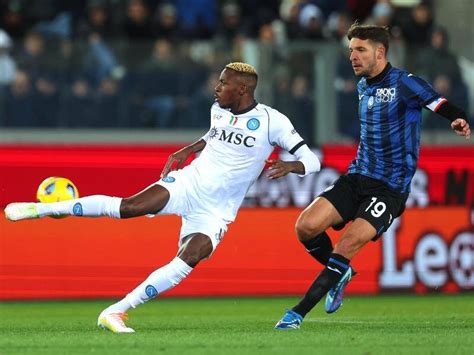 Victor Osimhen returns from injury and Napoli beats Atalanta 2-1 in coach Walter Mazzarri’s debut