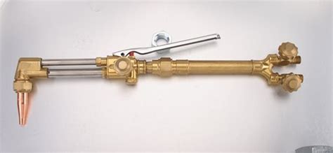 Victor torch manual.  Performance matched cutting attachments are available for ea...