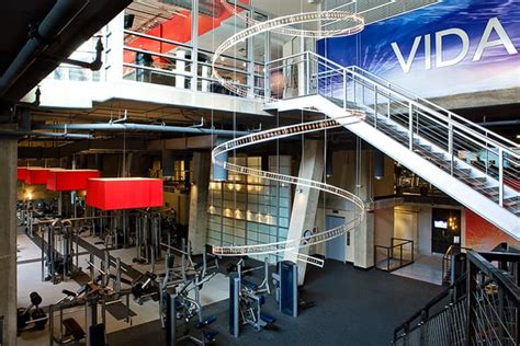 Vida fitness dc. VIDA Fitness at The Yards is a full-service fitness club in Washington DC's Capitol Riverfront neighborhood. Enjoy the rooftop Penthouse Pool and Lounge, Aura spa, Bang Salon, Fuel Bar, Gear Shop, and over 60 cardio machines and group fitness classes. 