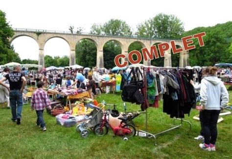 Vide-Grenier à SAINT-BENOIT-LA-FORET - Fêtes et manifestations