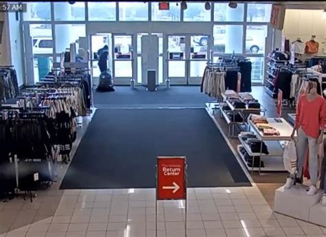 Video: Brentwood Kohl's shoplifting suspect arrested