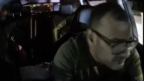 Video: Conductor de Uber y pasajeras quedan atrapados en medio de balacera en DC