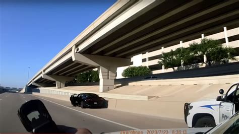 Video: Texas police wrongly stop, hold family at gunpoint