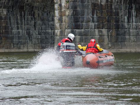 Video: The Rescue Sequence - boat-ed.com