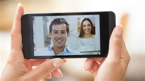 Video messaging. Jul 27, 2023 ... Sending a video message is as simple as sending a voice message. Just tap to switch to video mode, and hold to record the video. You can also ... 