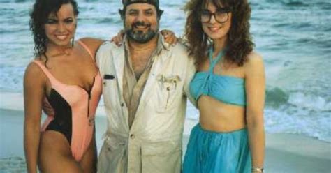 Video sexy lisa robertson.  more and more difficult to find.  Enjoy the vide...