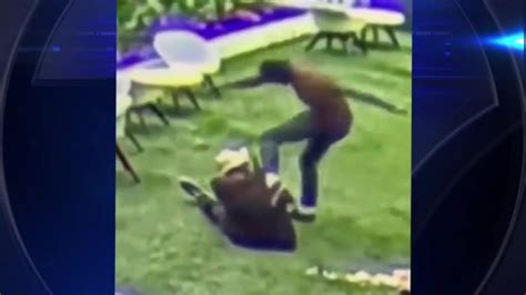 Video shows Uber Eats delivery man beaten at Brickell City Centre after taking attacker’s phone to lost and found