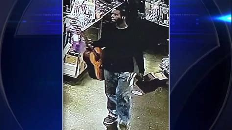 Video shows man stealing 2 guitars worth $2K each from Fort Lauderdale music store