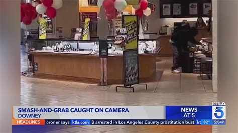 Video shows smash-and-grab burglary at Downey mall