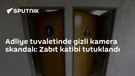 Vidolar okul tuvaletinde gizli kamara sekx Türkçe Altyazılı Porno. 