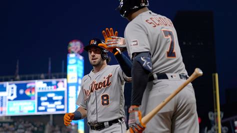 Vierling homers twice, Báez adds a 3-run shot in the Tigers’ 7-1 victory over the Twins