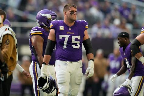 Viking rule out right tackle Brian O’Neill after ankle injury setback