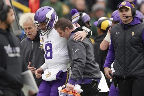 Vikings’ Cousins leaves game in 4th quarter with what the team fears is an Achilles tendon injury