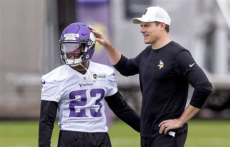 Vikings cornerback Andrew Booth Jr. vows to be back at practice soon