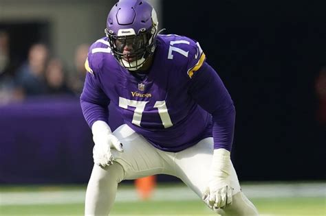 Vikings left tackle Christian Darrisaw ruled out for game against Falcons