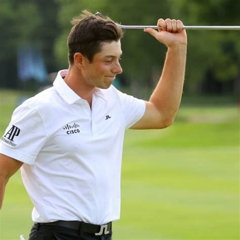 Viktor hovland shirtless. golf; Viktor Hovland is one of the players who decided to raise his voice in the fight against LIV Golf. With LIV Golf trying to get points but not doing well at the moment, Hovland commented on ... 