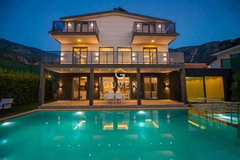 codini.rgarabwor.edu.pl. 