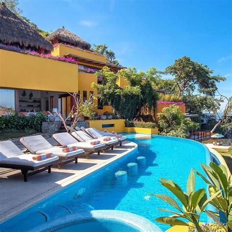 Villas las mandarinas. Villa Mandarinas. Check Calendar • Puerto Vallarta, Oceanfront Mismaloya, Mexico • 5-11 Bedroom, 14 Bath • 15,000 ft2 • Sleeps 10-22. 